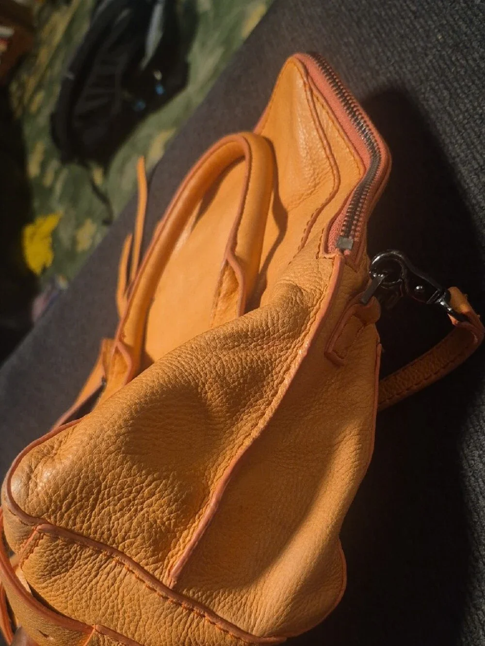 Women's Leather Backpack in Warm Tan - Stylish Everyday Carry